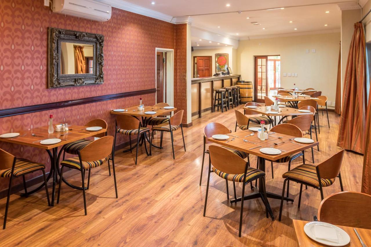 מידרנד Constantia Hotel And Conference Centre מראה חיצוני תמונה